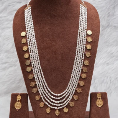 layered necklace, pearl layered necklace, gold layered necklace,